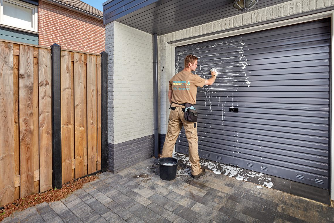 garagedeur reinigen